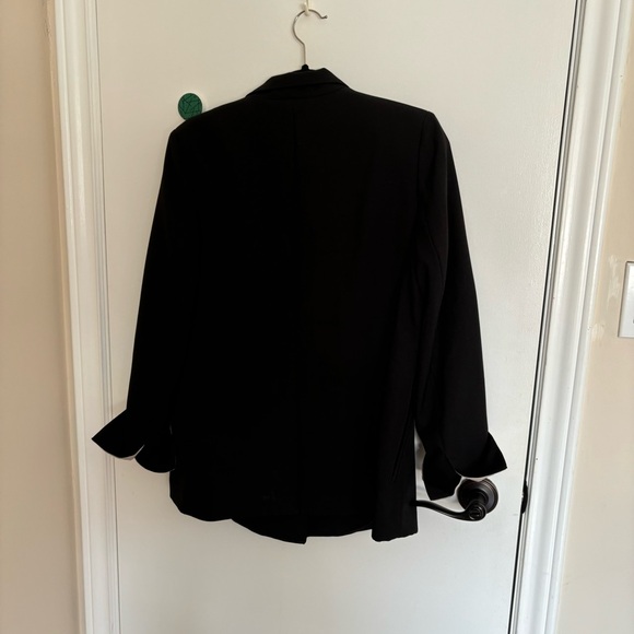 Black blazer - Picture 2 of 3